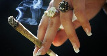 Joint i handen