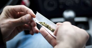 Spliff bakom ratten