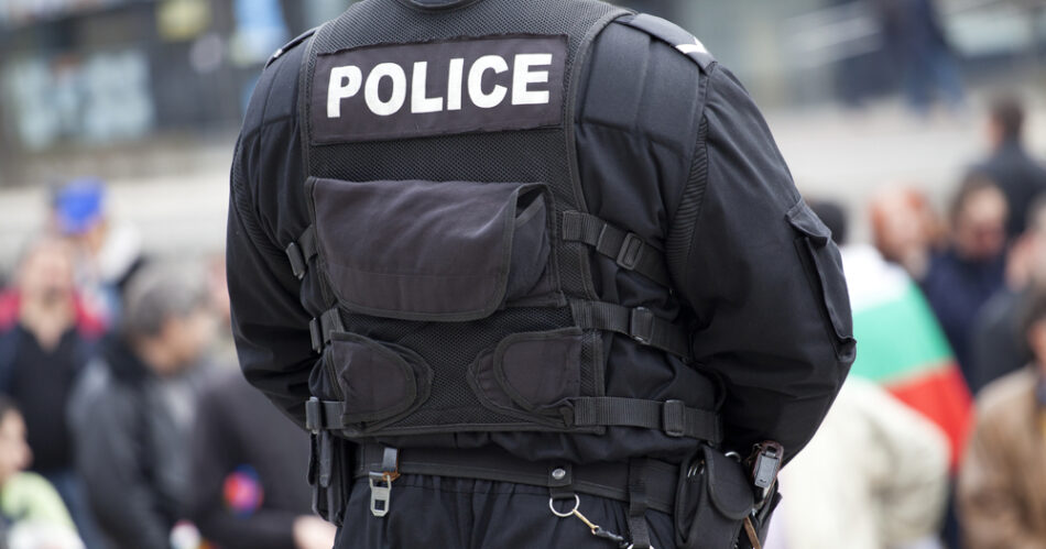 Polis