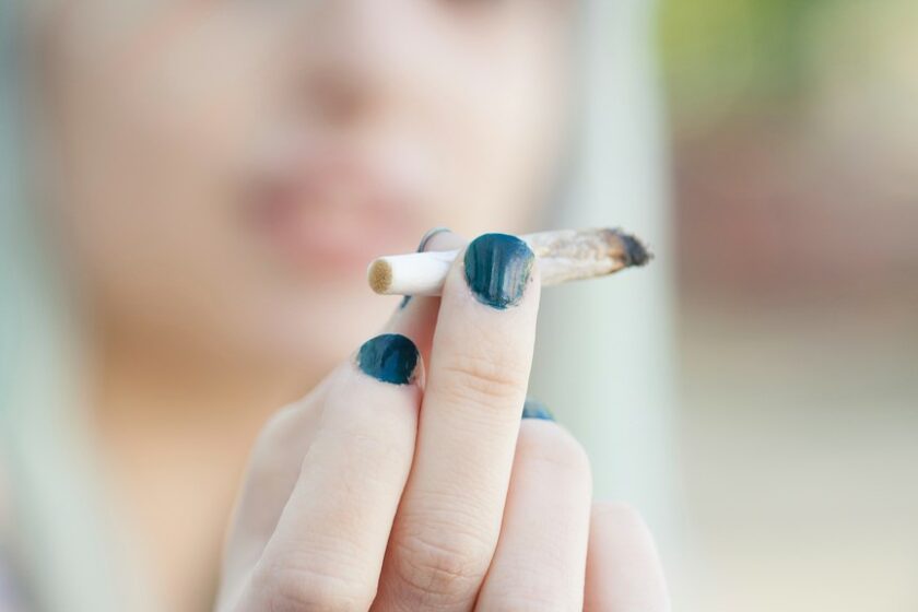 Rökande tonåring